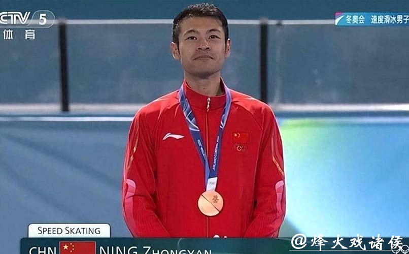 半小时等待!中国名将创历史泪洒赛场,21岁天才夺金独揽两大纪录 半小时等待!中国名将创历史泪洒赛场,21岁天才夺金独揽两大纪录